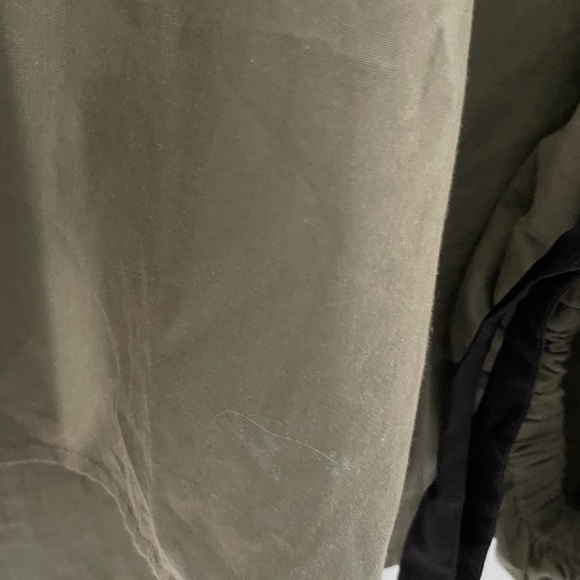 Olive puff long sleeve blouse - Picture 8 of 8